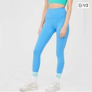 Offline by Aerie The Hugger High Waisted Back Pocket Legging Blue Vinyl M